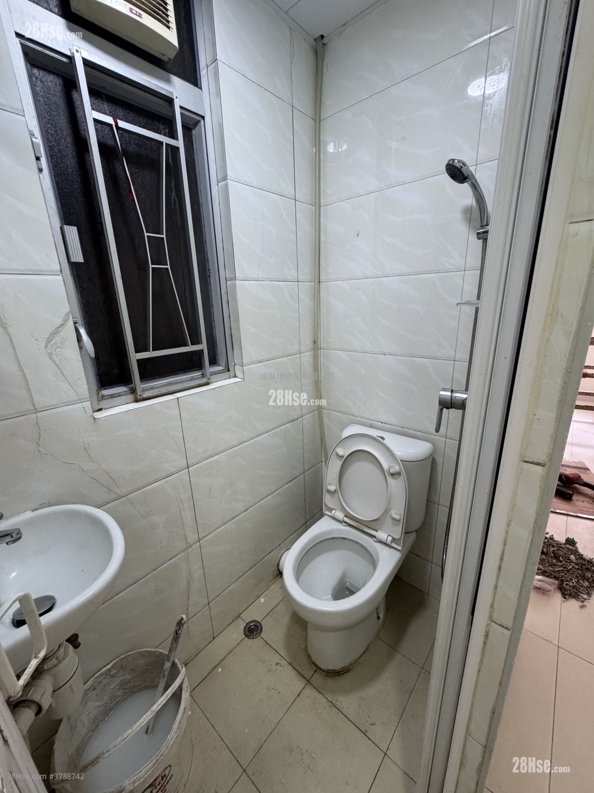 Chinese Mansion Rental 2 Bedrooms , 1 Bathroom 280 ft²