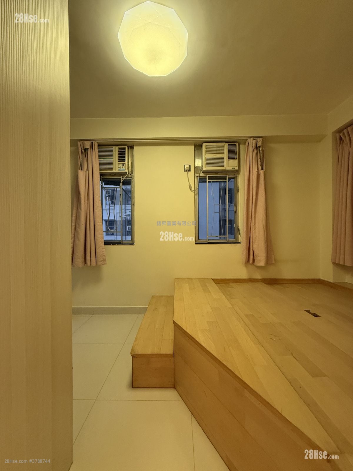 德宝大厦 售盘 2 房 , 1 浴室 291 平方尺