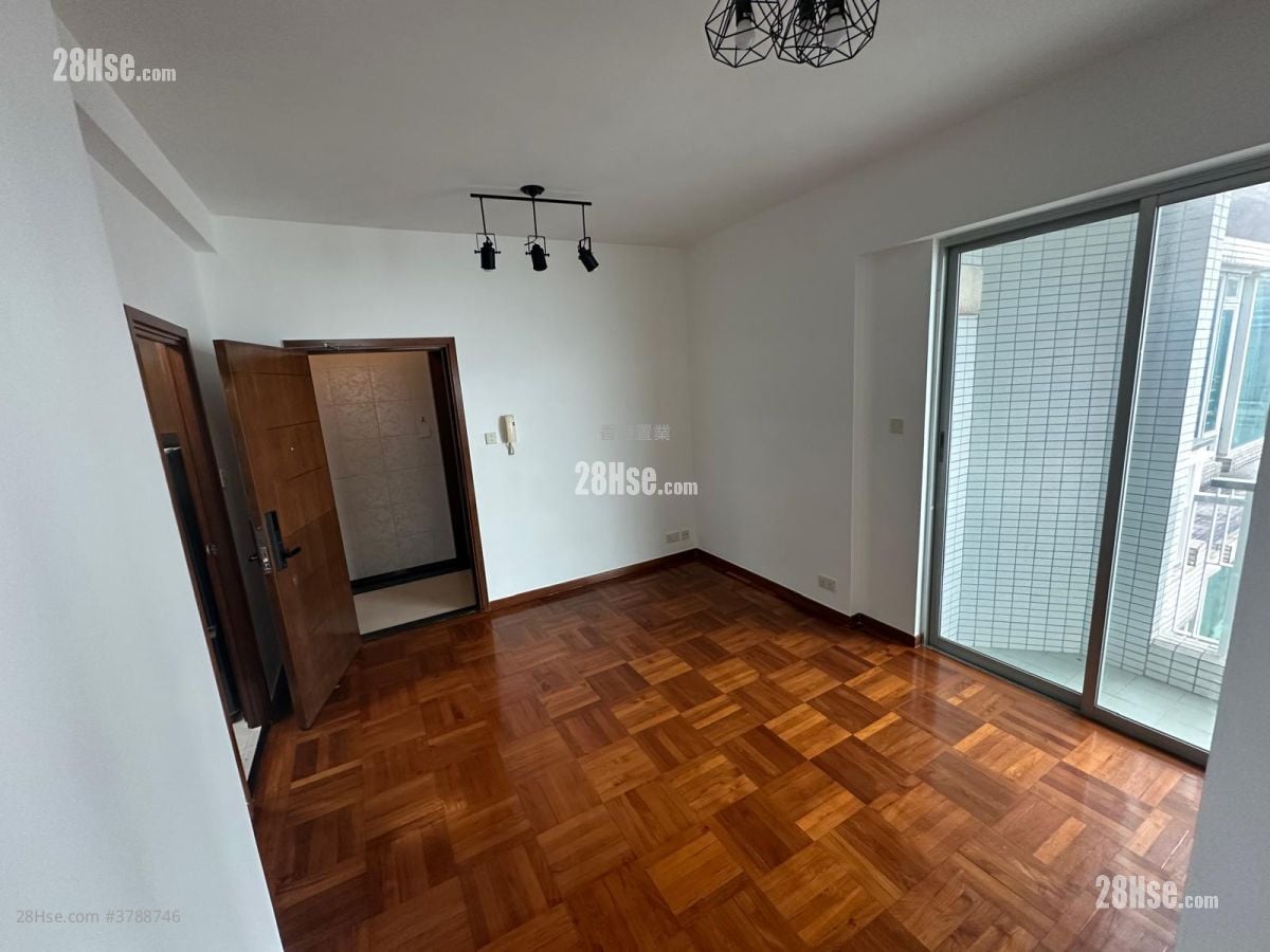 御皇台 租盘 2 房 400 平方尺