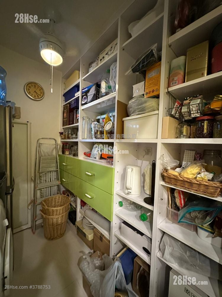 Park Island Sell 3 Bedrooms , 2 Bathrooms 837 ft²