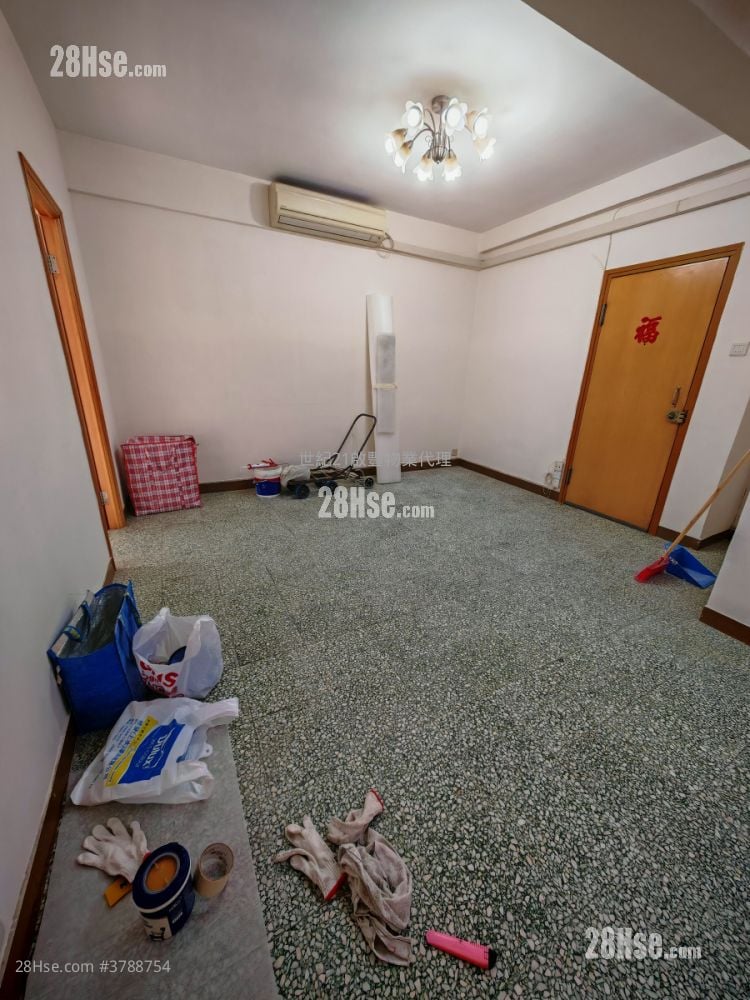 打鼓岭道3-7号 租盘 3 房 , 1 浴室 594 平方尺