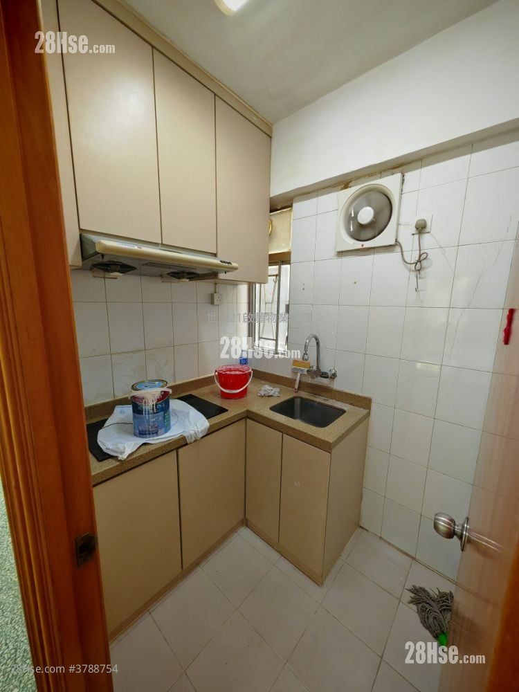 打鼓岭道3-7号 租盘 3 房 , 1 浴室 594 平方尺