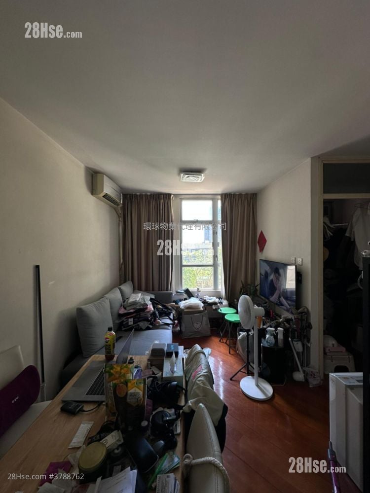 Choi Ming Court Sell 2 Bedrooms , 1 Bathroom 506 ft²