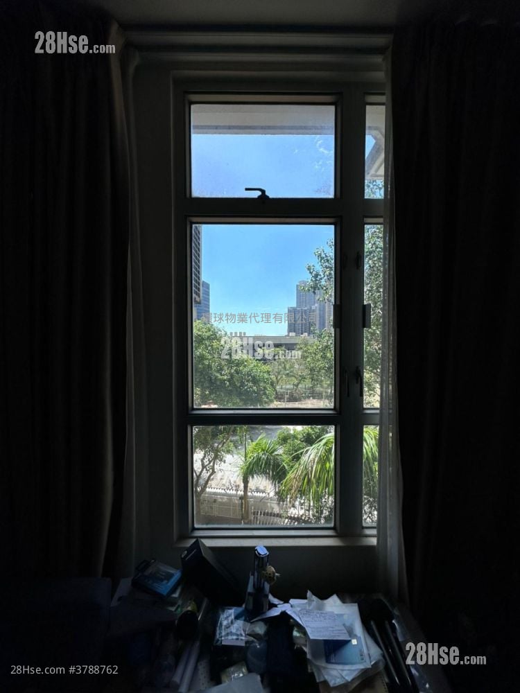 Choi Ming Court Sell 2 Bedrooms , 1 Bathroom 506 ft²