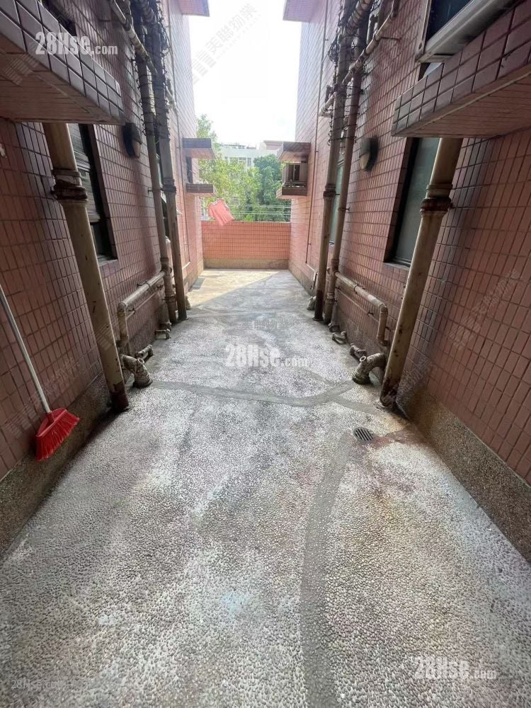 锦珊园 售盘 3 房 , 2 浴室 633 平方尺