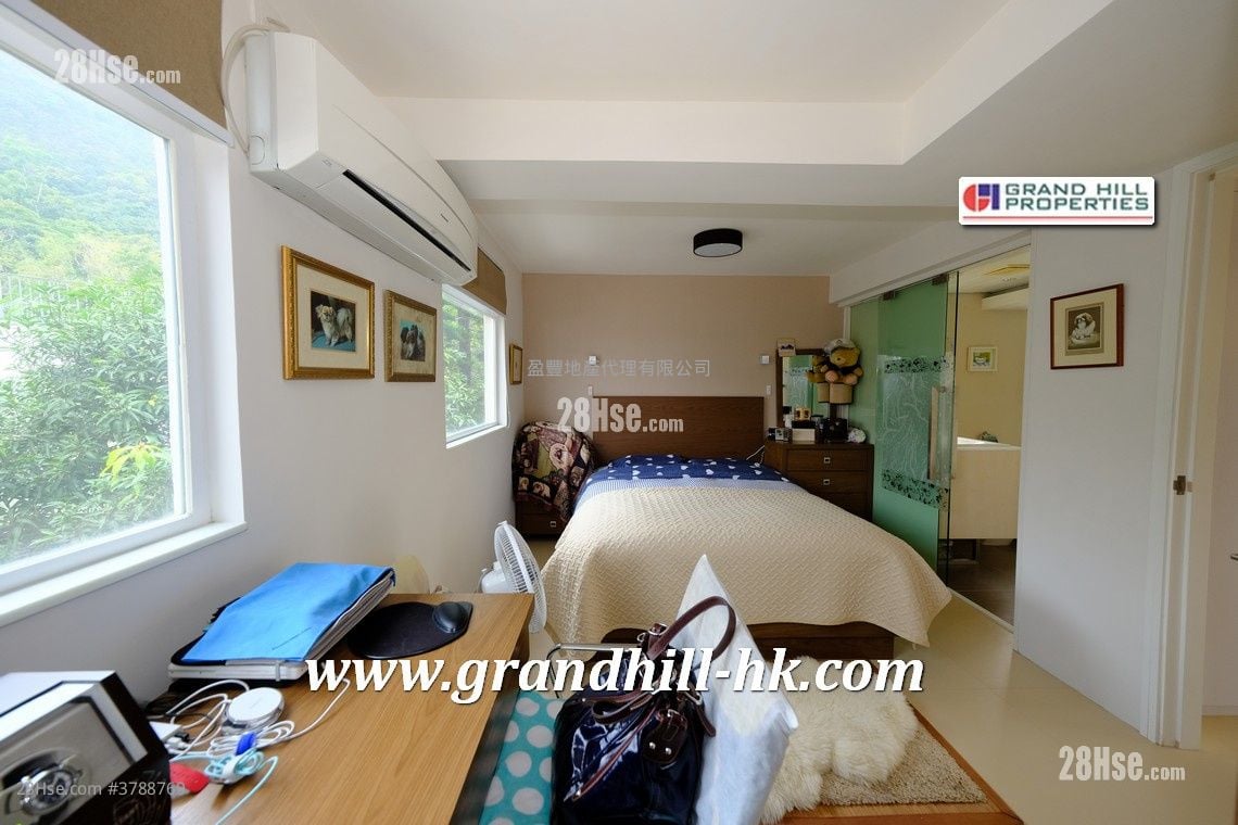 村屋 售盘 1 房 , 1 浴室 700 平方尺