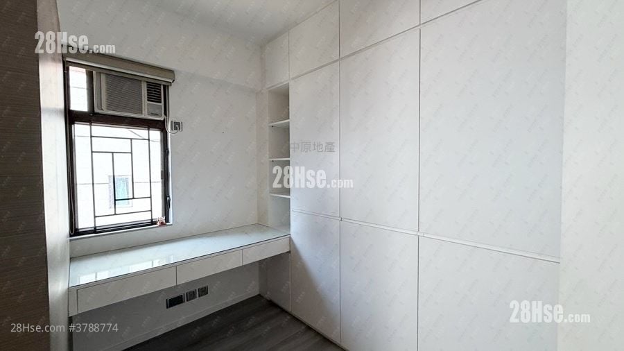 映月台 租盘 3 房 , 2 浴室 1,089 平方尺