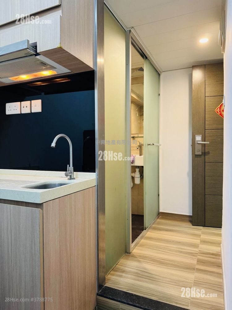 Prat Building Rental Studio , 1 Bathroom 130 ft²