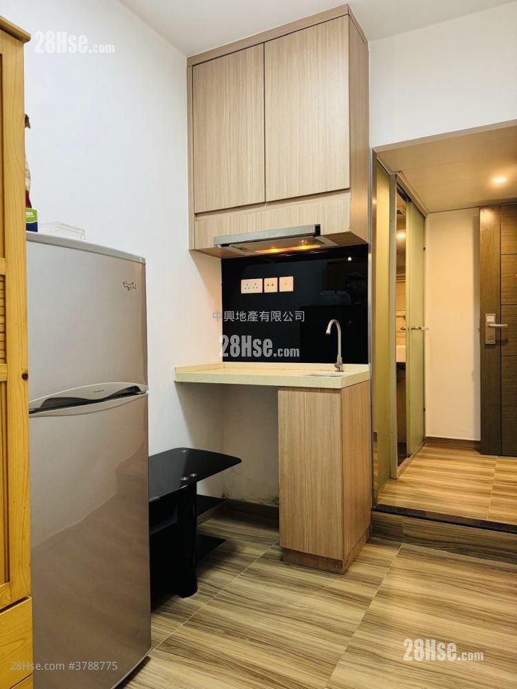 Prat Building Rental Studio , 1 Bathroom 130 ft²