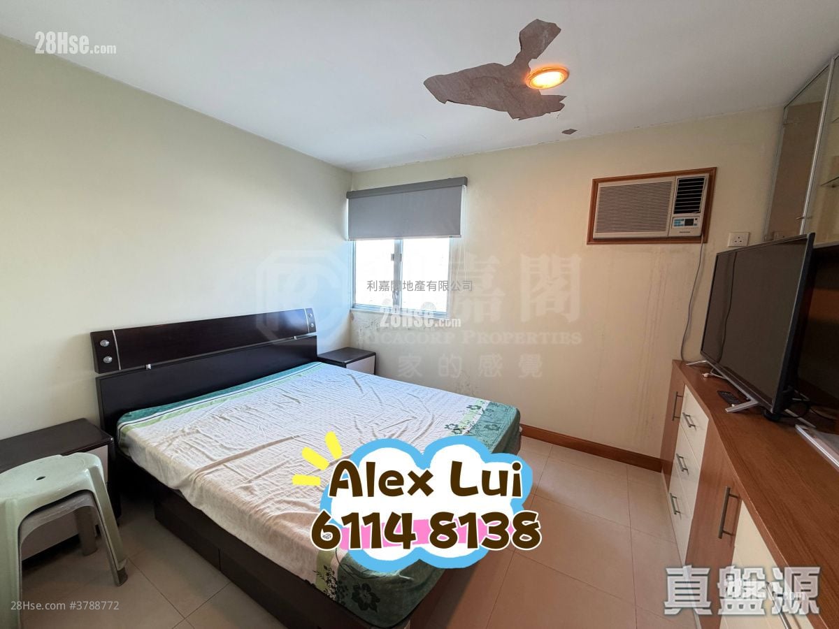 Fairview Park Sell 3 Bedrooms , 2 Bathrooms 950 ft²