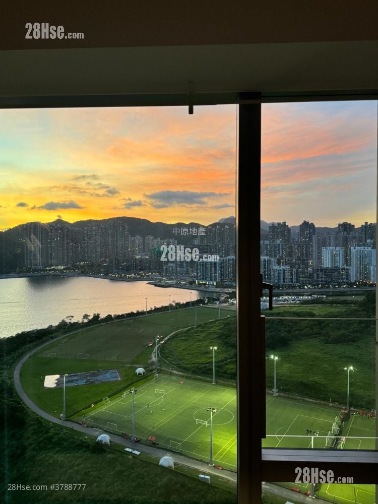 Malibu Sell 2 Bedrooms 576 ft²