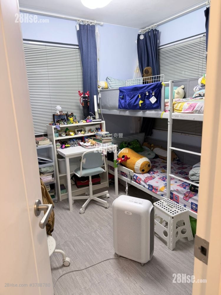 村屋 售盘 2 房 , 1 浴室