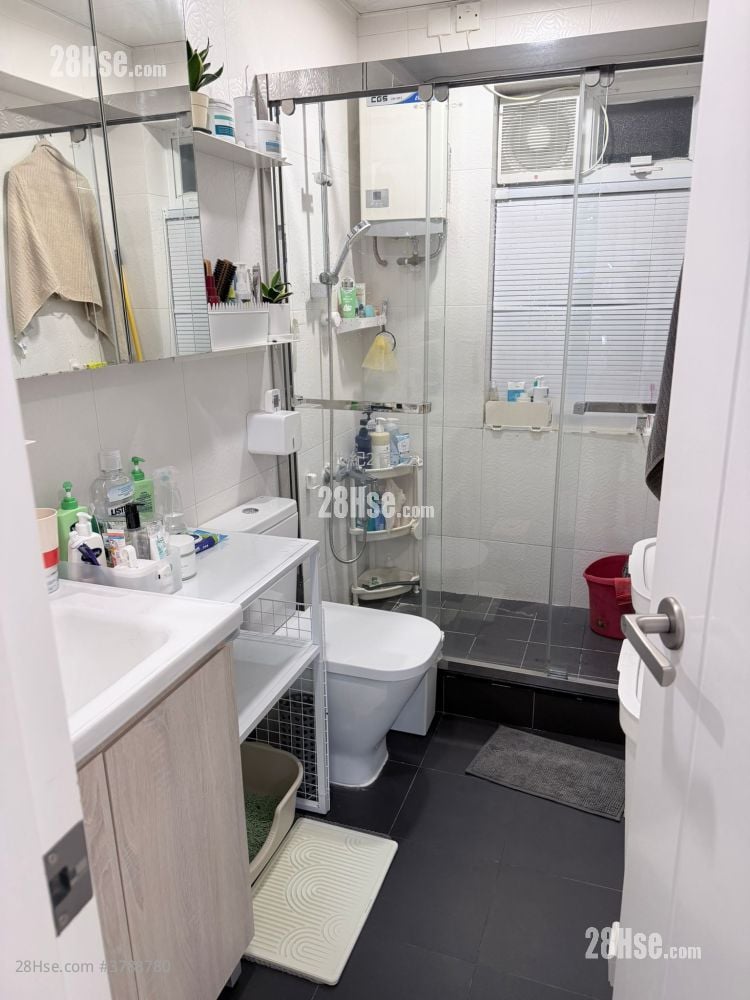 村屋 售盘 2 房 , 1 浴室