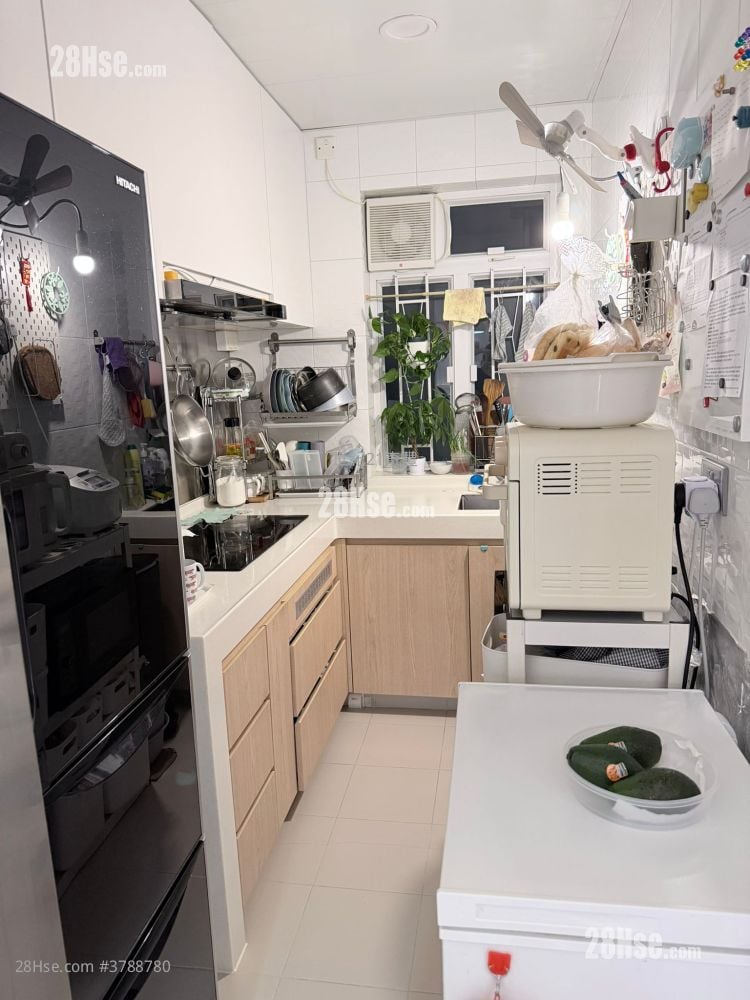 村屋 售盘 2 房 , 1 浴室