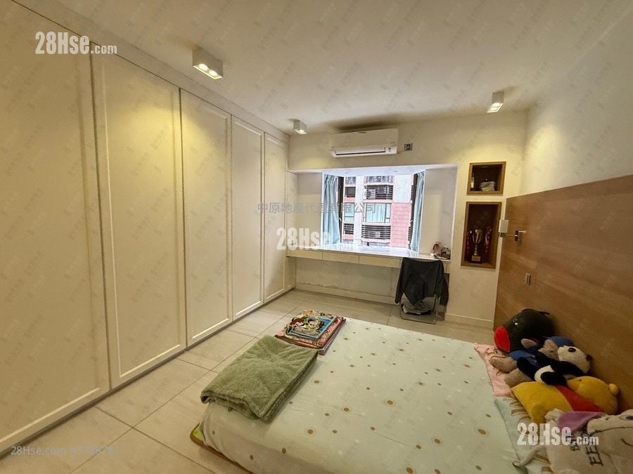 碧华花园 售盘 3 房 , 3 浴室 1,211 平方尺