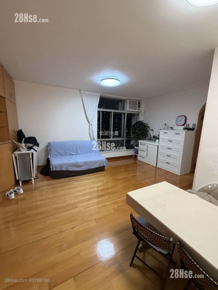 太古城 售盘 3 房 , 2 浴室 647 平方尺