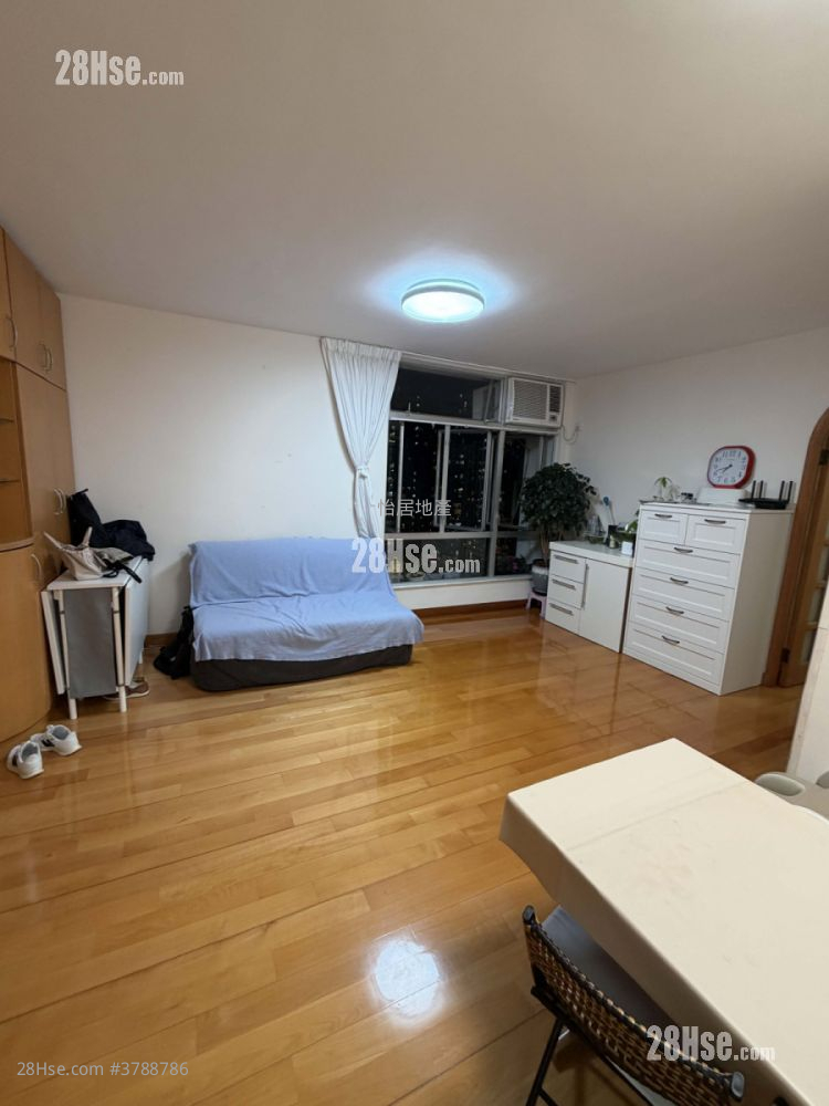 太古城 售盘 3 房 , 2 浴室 647 平方尺