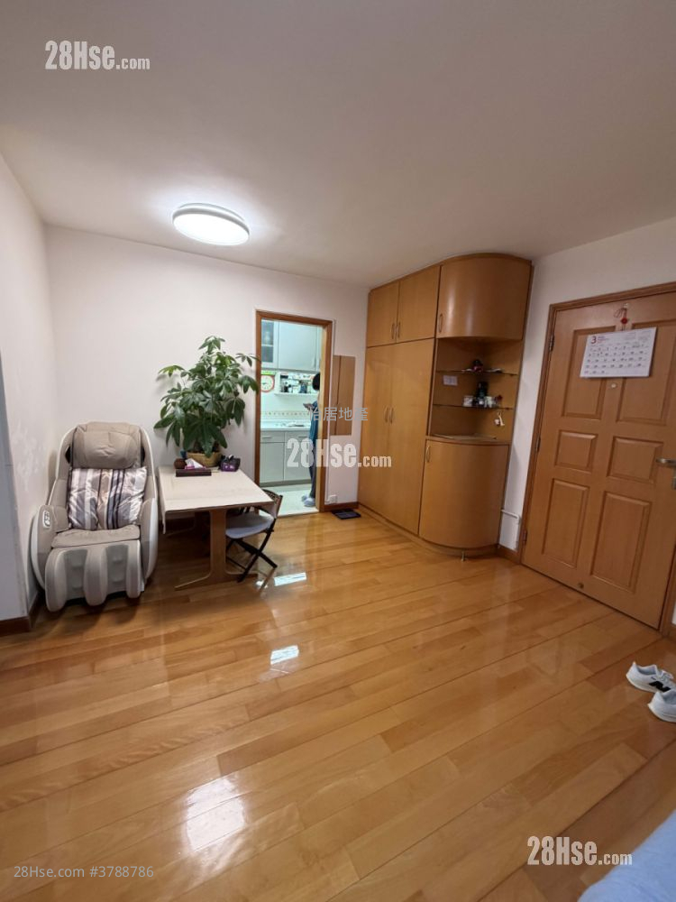 太古城 售盘 3 房 , 2 浴室 647 平方尺