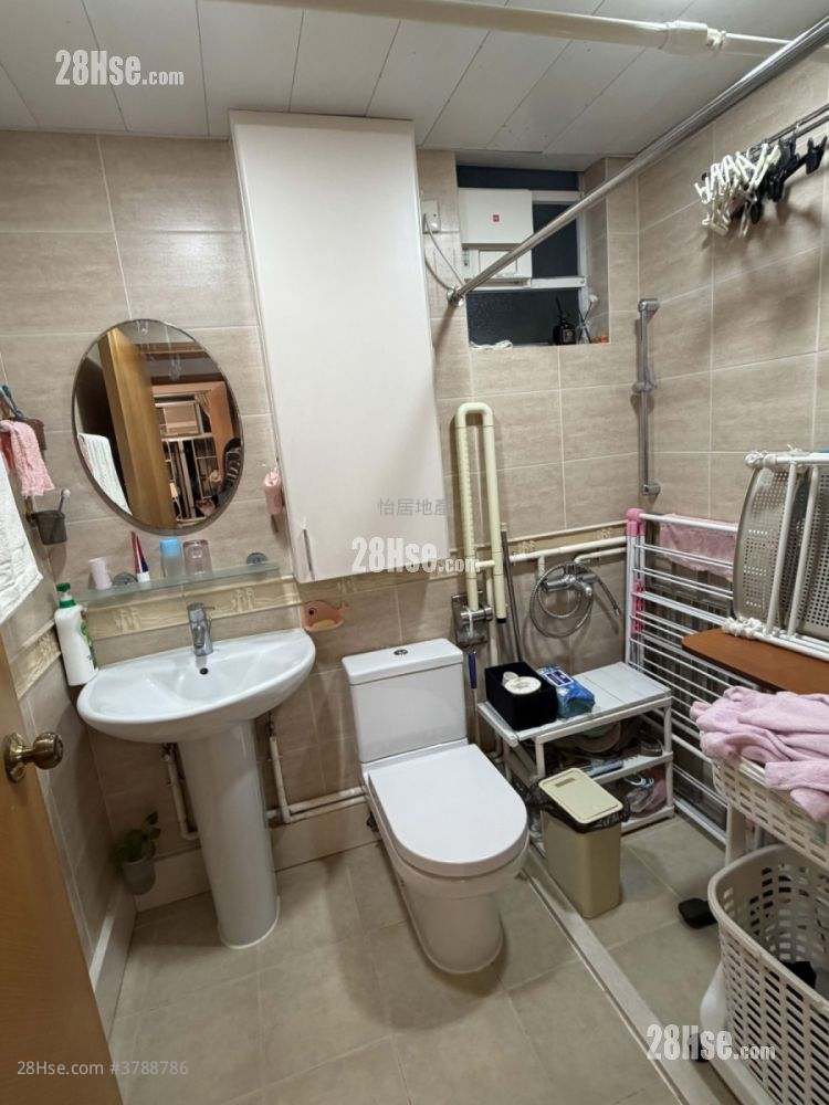 太古城 售盘 3 房 , 2 浴室 647 平方尺