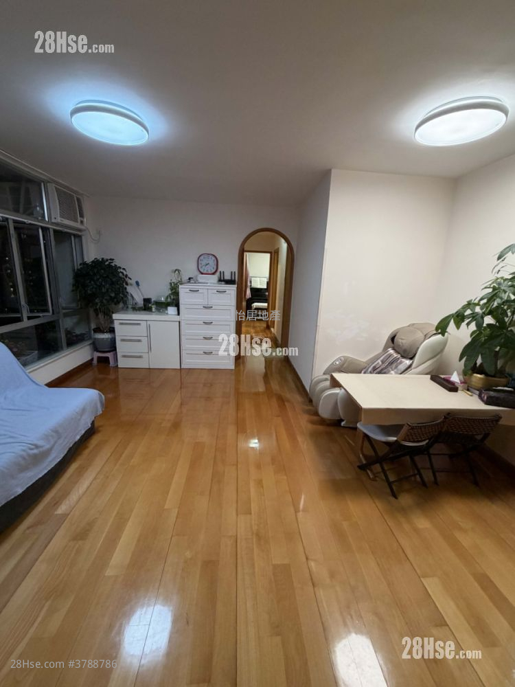 太古城 售盘 3 房 , 2 浴室 647 平方尺