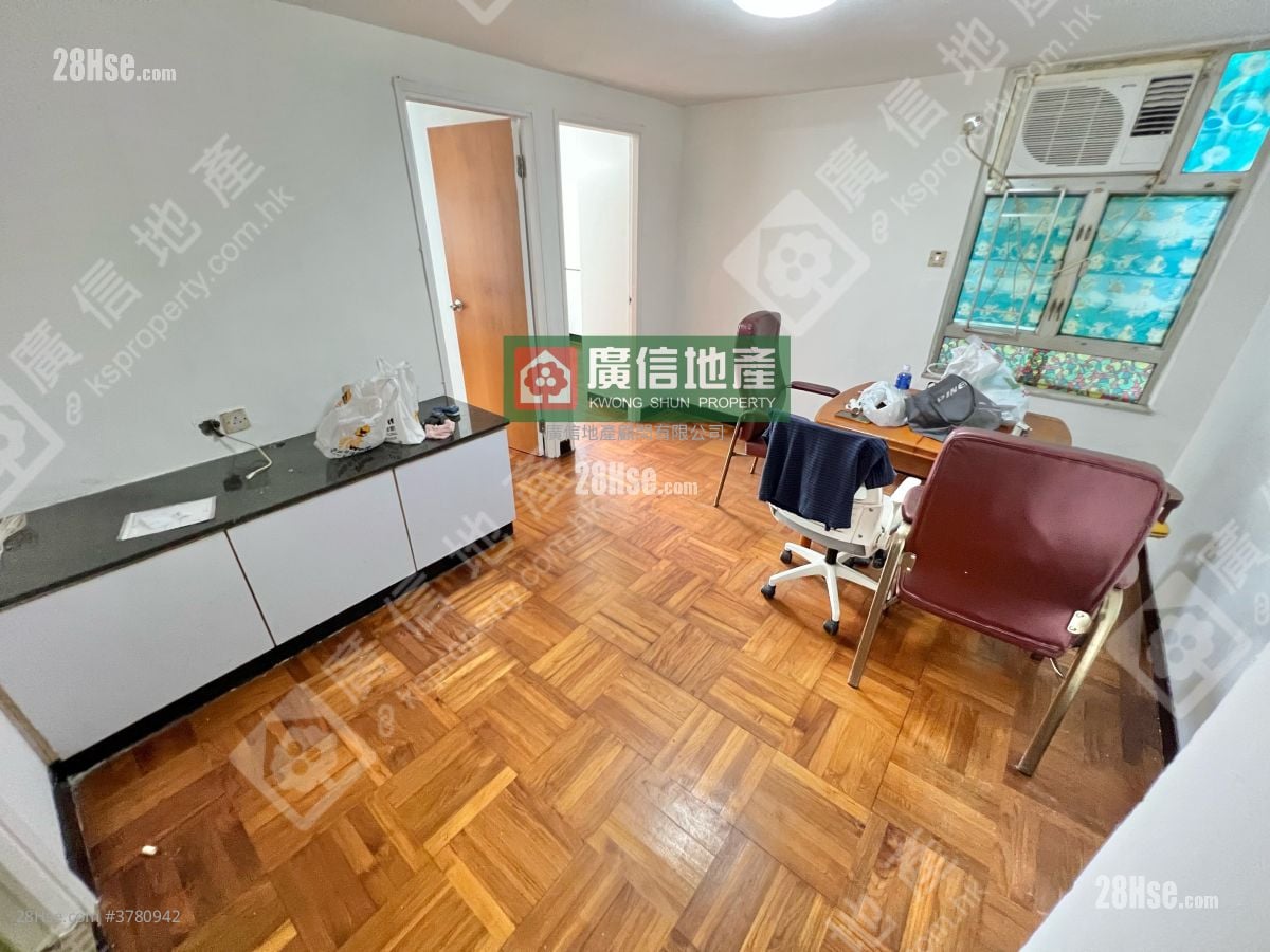 Yuen Fat Building Rental 3 Bedrooms , 1 Bathroom 567 ft²