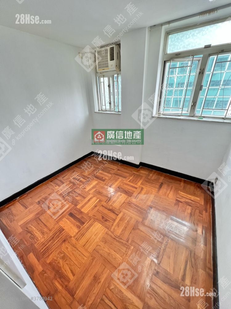 Yuen Fat Building Rental 3 Bedrooms , 1 Bathroom 567 ft²