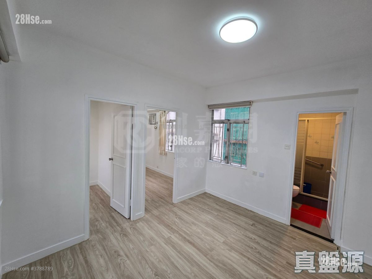 Hung Yat Building Sell 2 Bedrooms 342 ft²