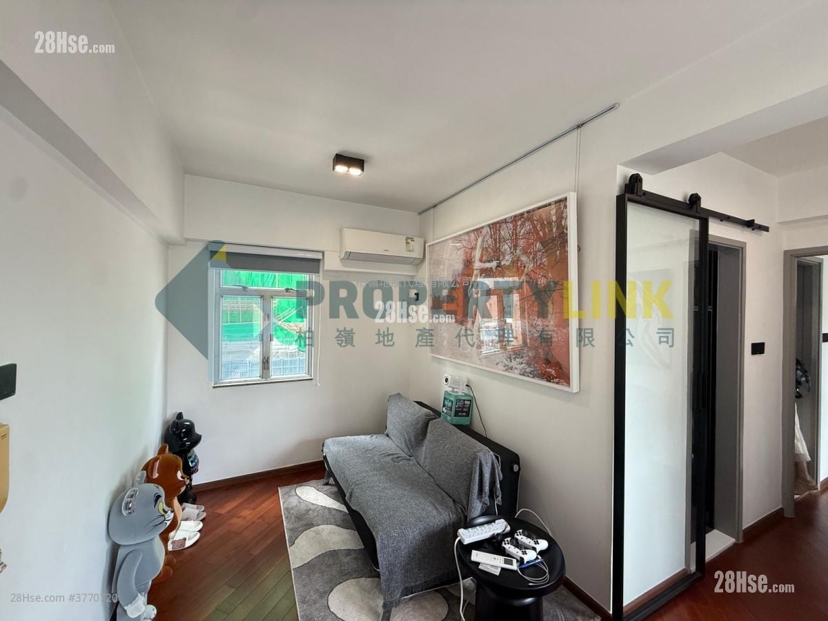 Grandview Garden Sell 1 Bedroom , 1 Bathroom 395 ft²