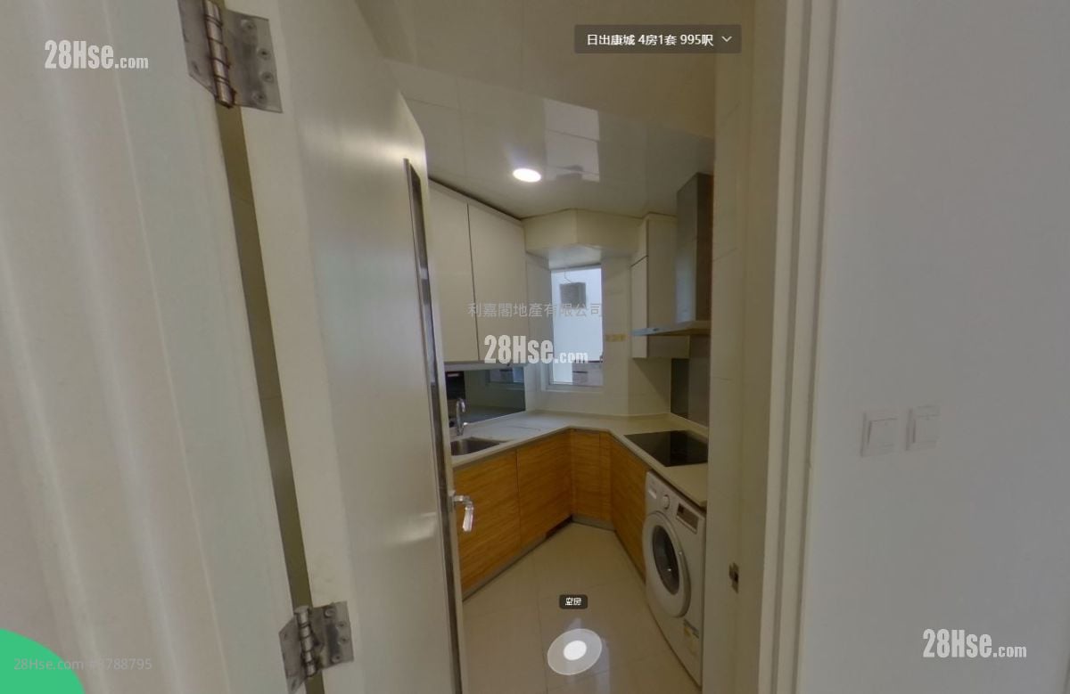 La Splendeur Of Le Prestige Sell 4 Bedrooms , 3 Bathrooms 995 ft²