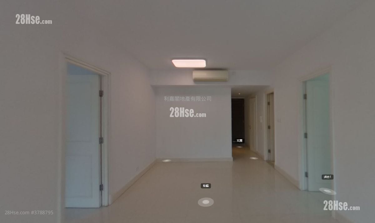 La Splendeur Of Le Prestige Sell 4 Bedrooms , 3 Bathrooms 995 ft²