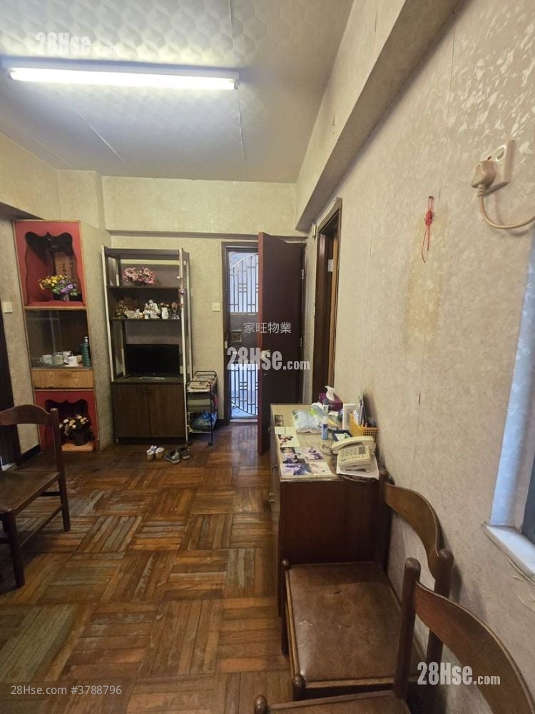 南苑大厦 售盘 3 房 , 1 浴室 463 平方尺