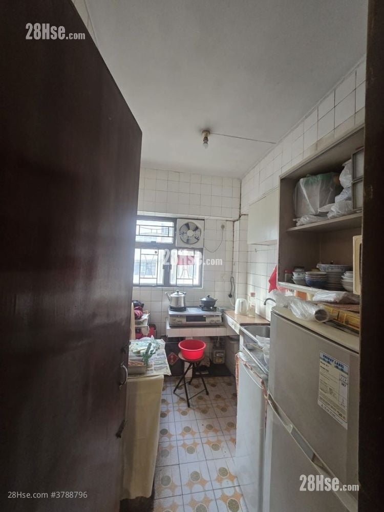 南苑大厦 售盘 3 房 , 1 浴室 463 平方尺