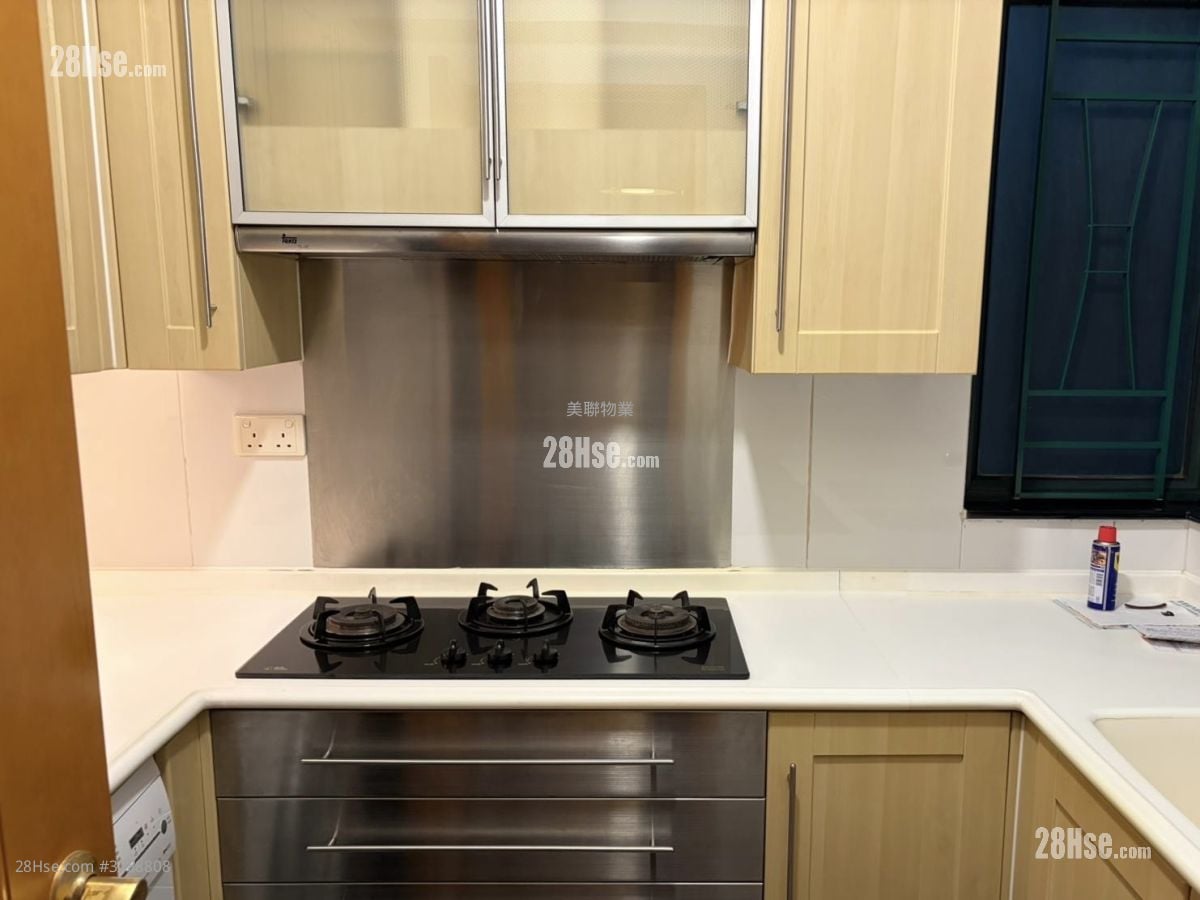 Villa Esplanada Sell 3 Bedrooms , 2 Bathrooms 684 ft²