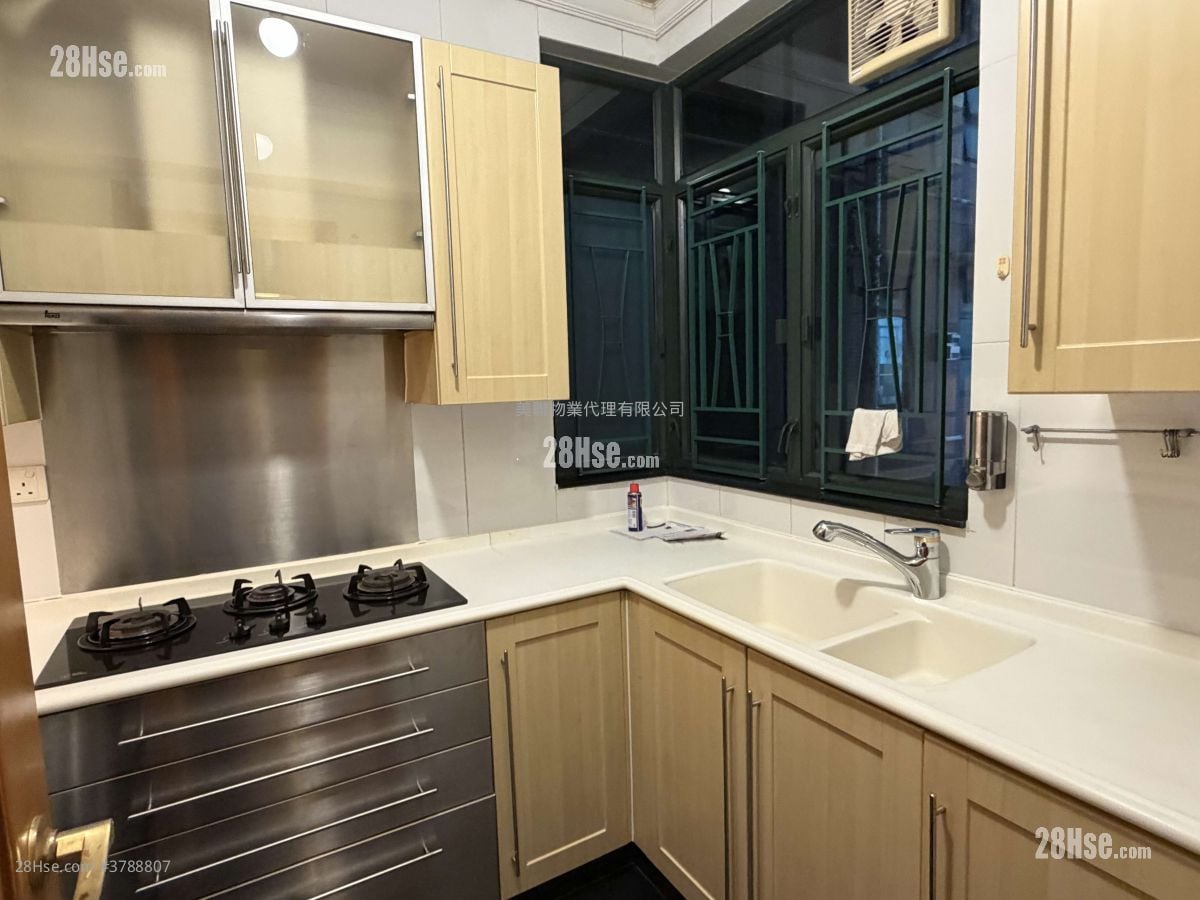 Villa Esplanada Sell 3 Bedrooms , 2 Bathrooms 684 ft²