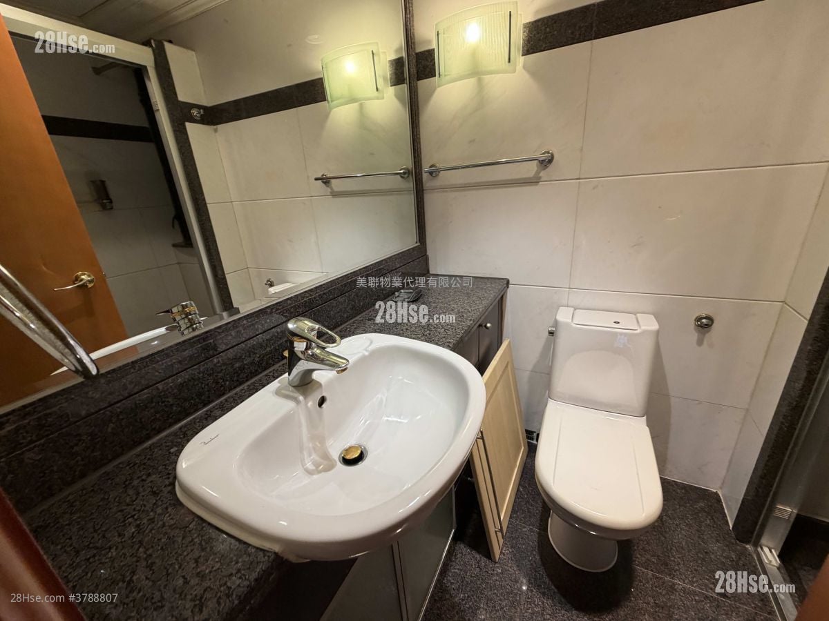 Villa Esplanada Sell 3 Bedrooms , 2 Bathrooms 684 ft²