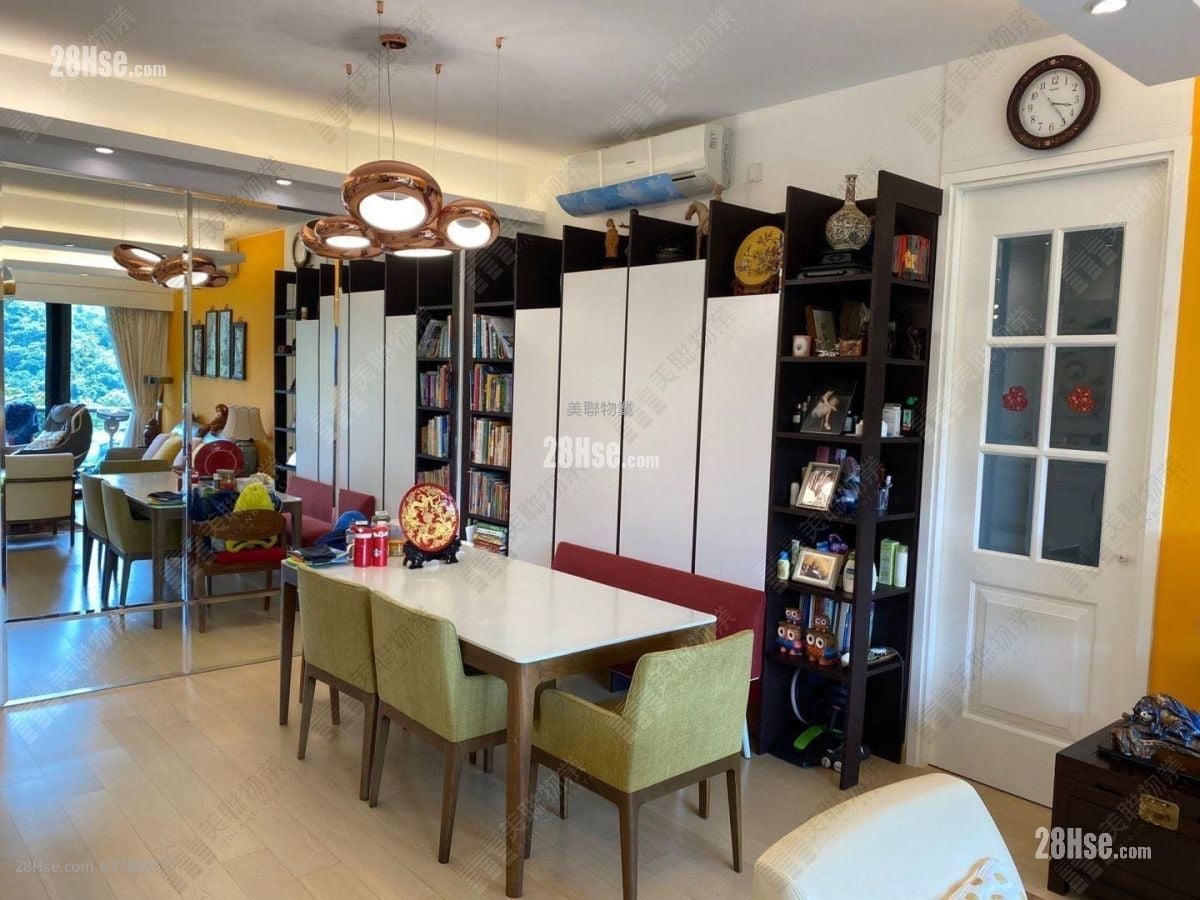 Dragons Range Sell 4 Bedrooms , 2 Bathrooms 1,507 ft²