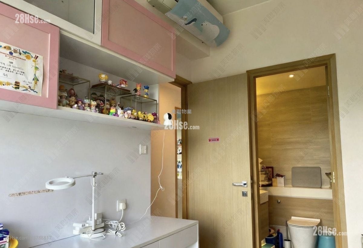 Dragons Range Sell 4 Bedrooms , 2 Bathrooms 1,507 ft²