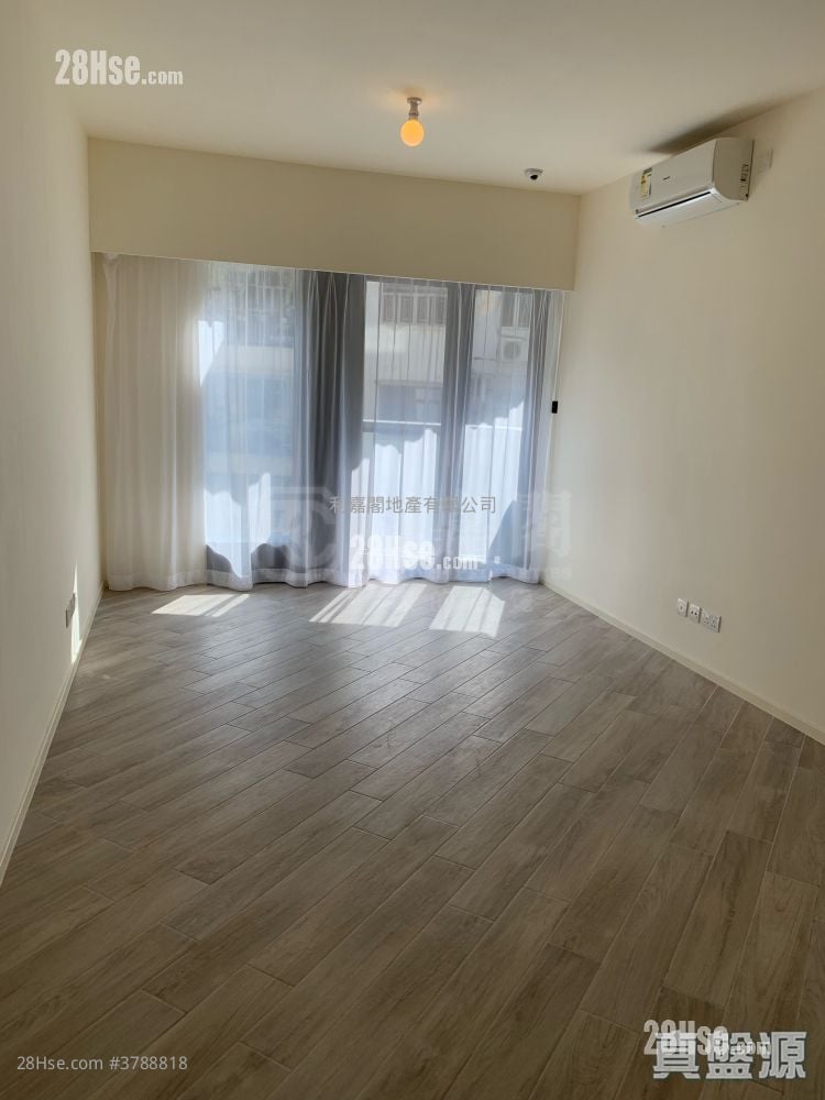 Fleur Pavilia Sell 3 Bedrooms 804 ft²