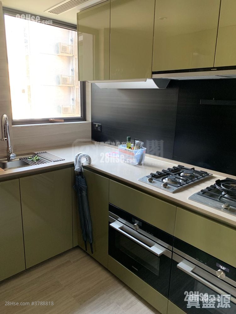 Fleur Pavilia Sell 3 Bedrooms 804 ft²