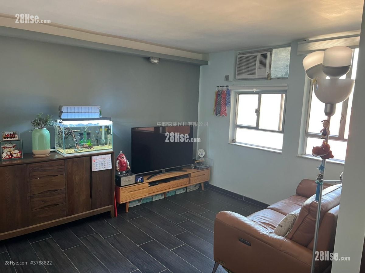 Yin Lai Court Sell 2 Bedrooms , 1 Bathroom 469 ft²