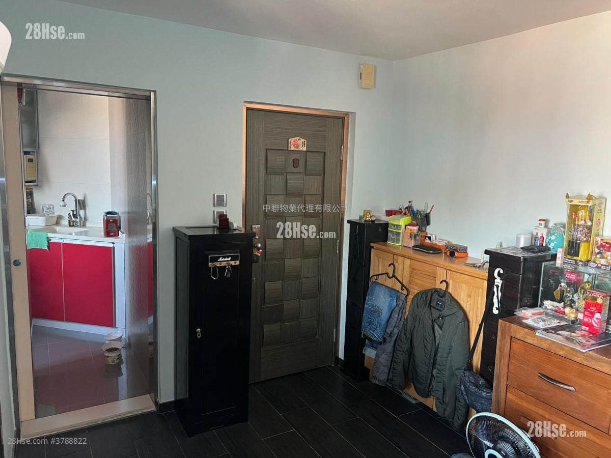 Yin Lai Court Sell 2 Bedrooms , 1 Bathroom 469 ft²