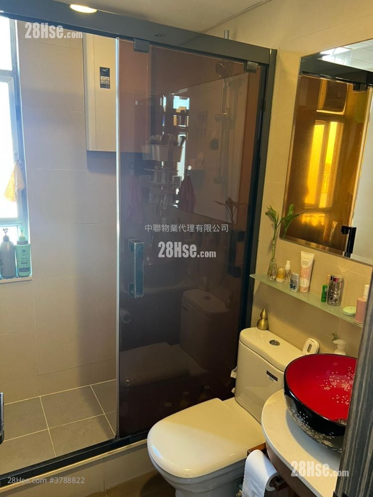 Yin Lai Court Sell 2 Bedrooms , 1 Bathroom 469 ft²