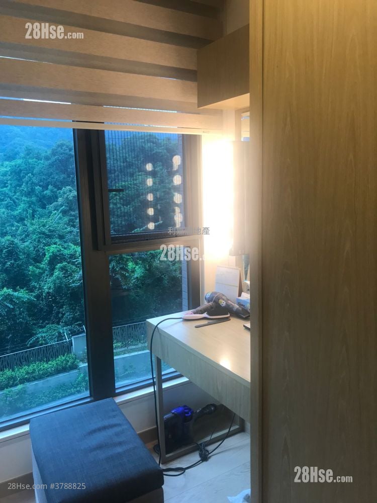 Dragons Range Sell 3 Bedrooms , 2 Bathrooms 963 ft²