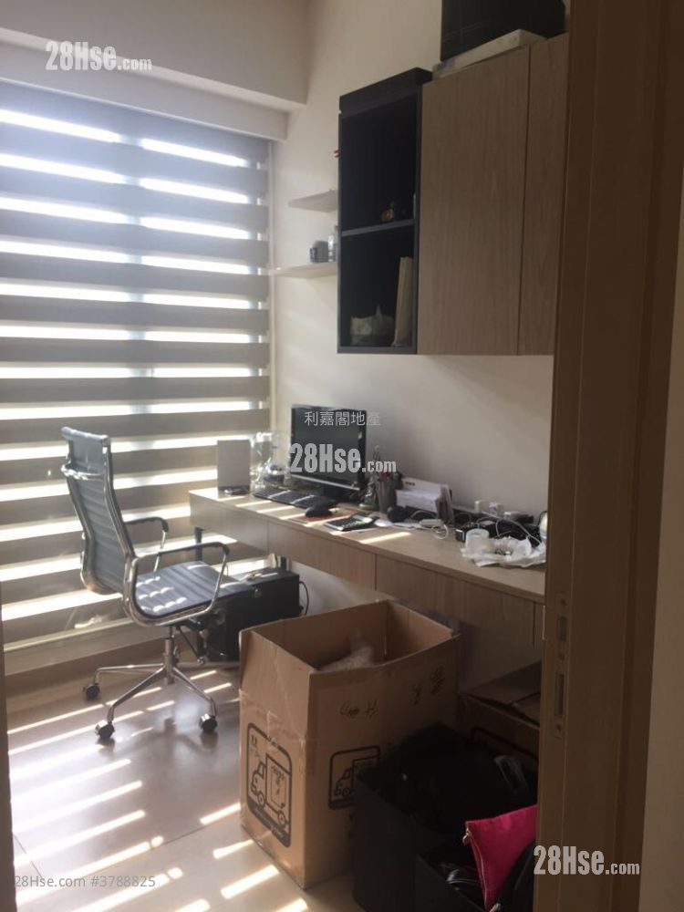 Dragons Range Sell 3 Bedrooms , 2 Bathrooms 963 ft²