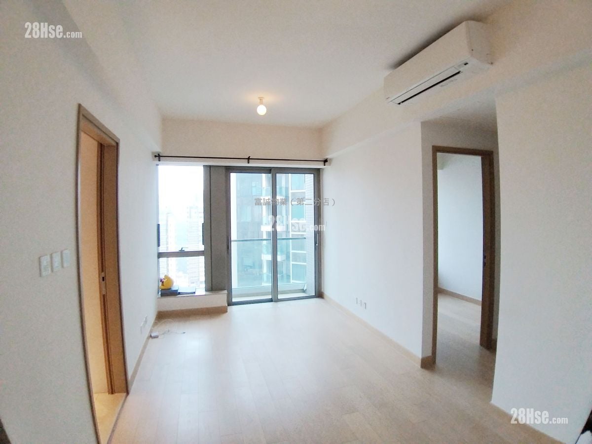 Peninsula East Sell 2 Bedrooms , 1 Bathroom 547 ft²