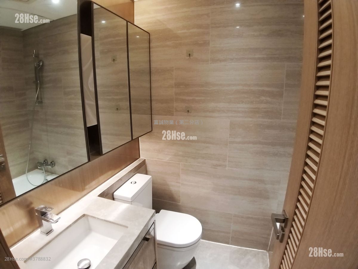 Peninsula East Sell 2 Bedrooms , 1 Bathroom 547 ft²