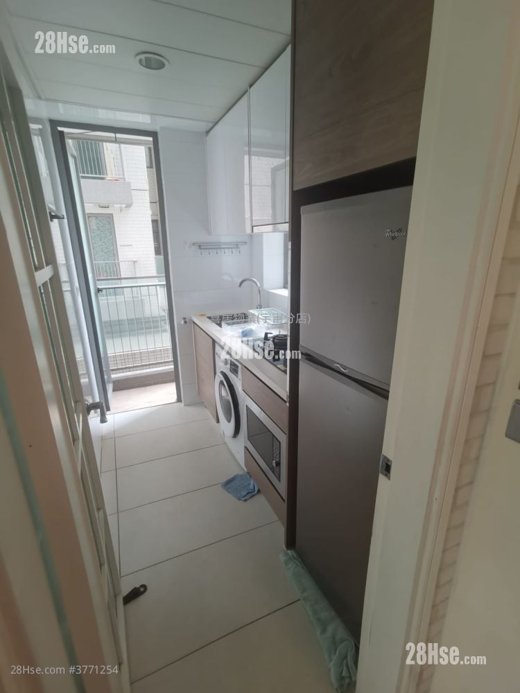 Heya Crystal Rental 2 Bedrooms , 1 Bathroom 482 ft²