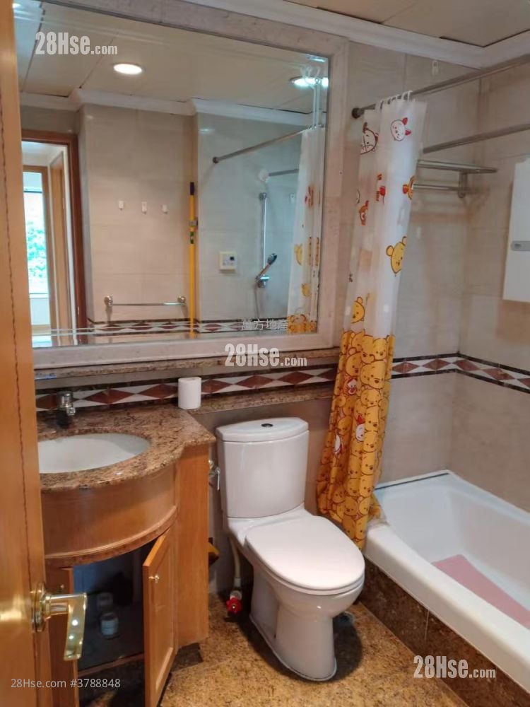 Castello Sell 2 Bedrooms , 1 Bathroom 547 ft²