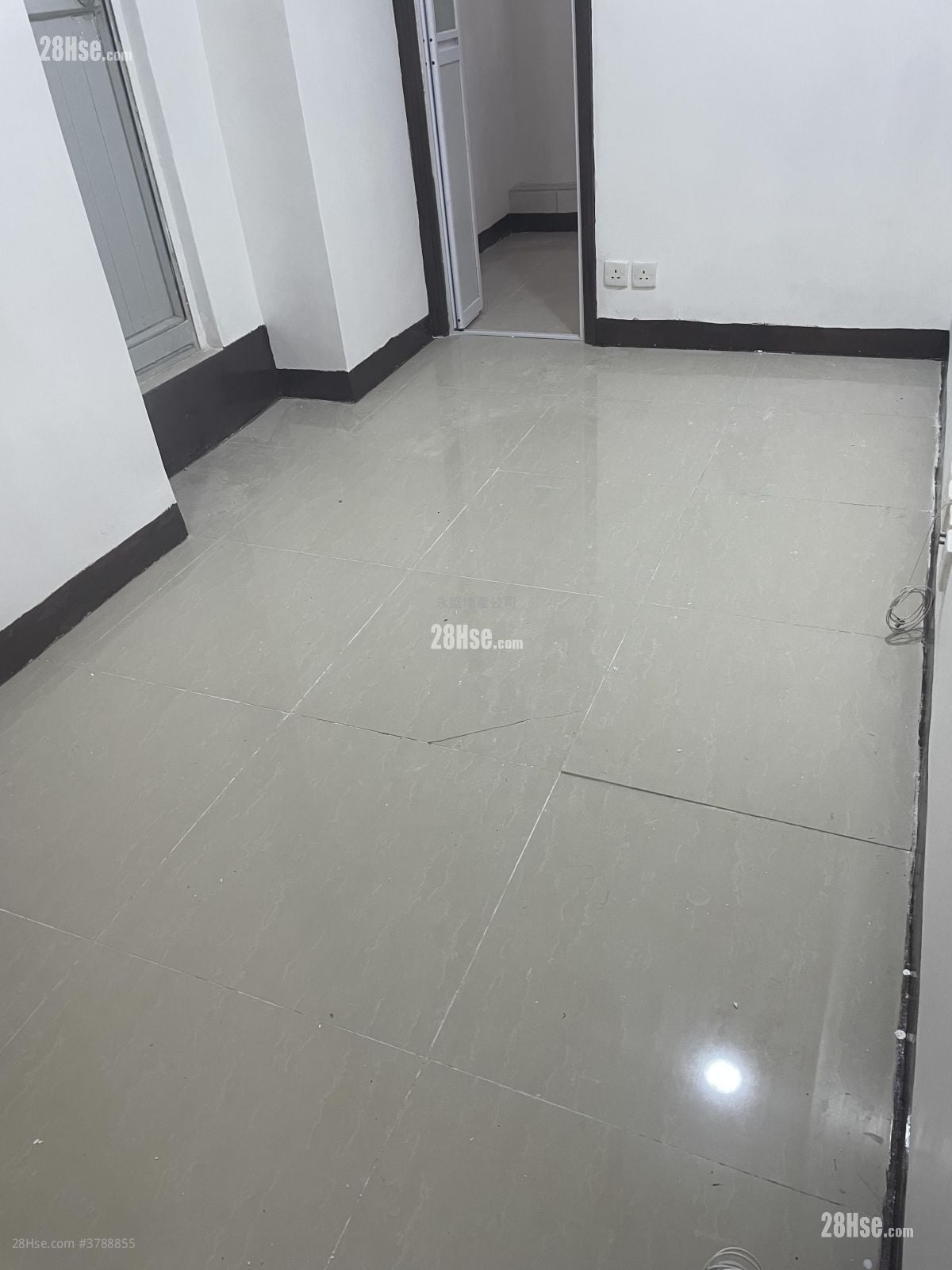 Kwai King Building Rental 190 ft²