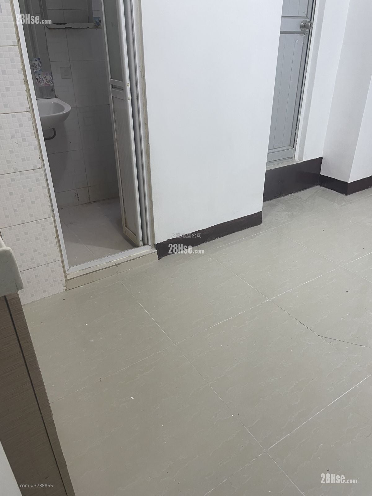 Kwai King Building Rental 190 ft²